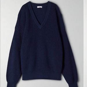 Aritzia tna beacon sweater in navy